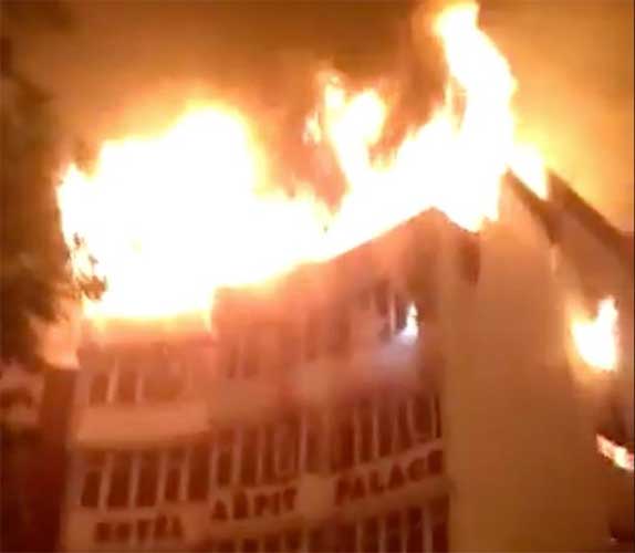 delhi-hotel-fire