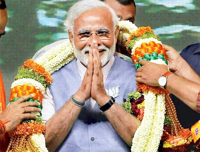 modi_garlanded