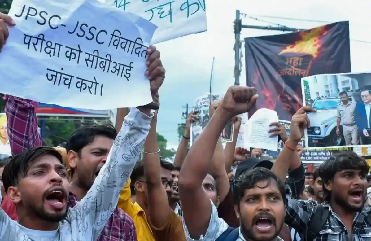 रांची में सरकार और छात्र प्रतिनिधियों के बीच वार्ता का 2रा दौर संपन्न, आंदोलन जारी रखने का ऐलान