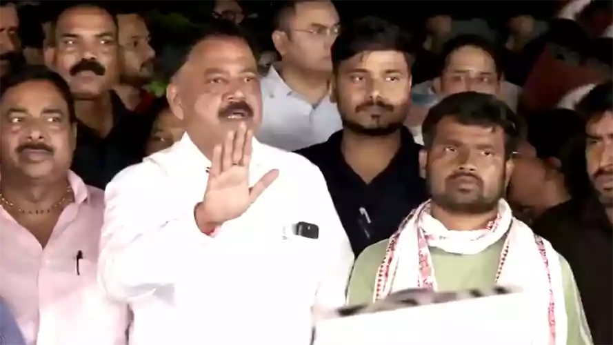 छात्र प्रतिनिधिमंडल और सरकार के बीच पहली वार्ता सकारात्मक, मांगों पर गंभीरता से विचार का भरोसा