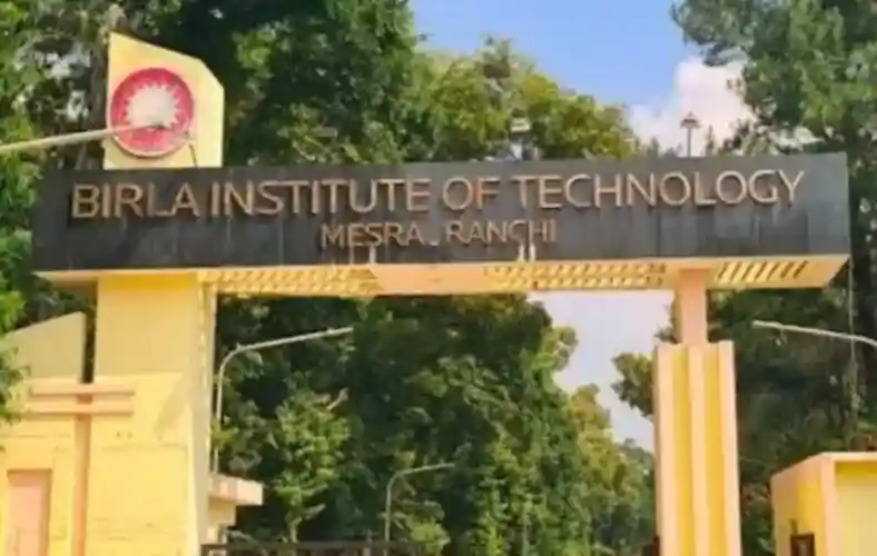 BIT मेसरा के हॉस्टल में छात्रा का मिला शव, पुलिस और FSL टीम जांच में जुटी